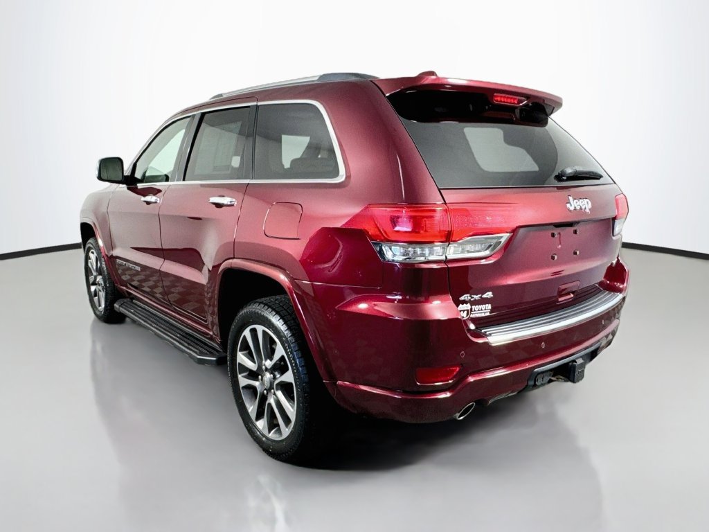 Used 2018 Jeep Grand Cherokee Overland AWD/4WD image 6