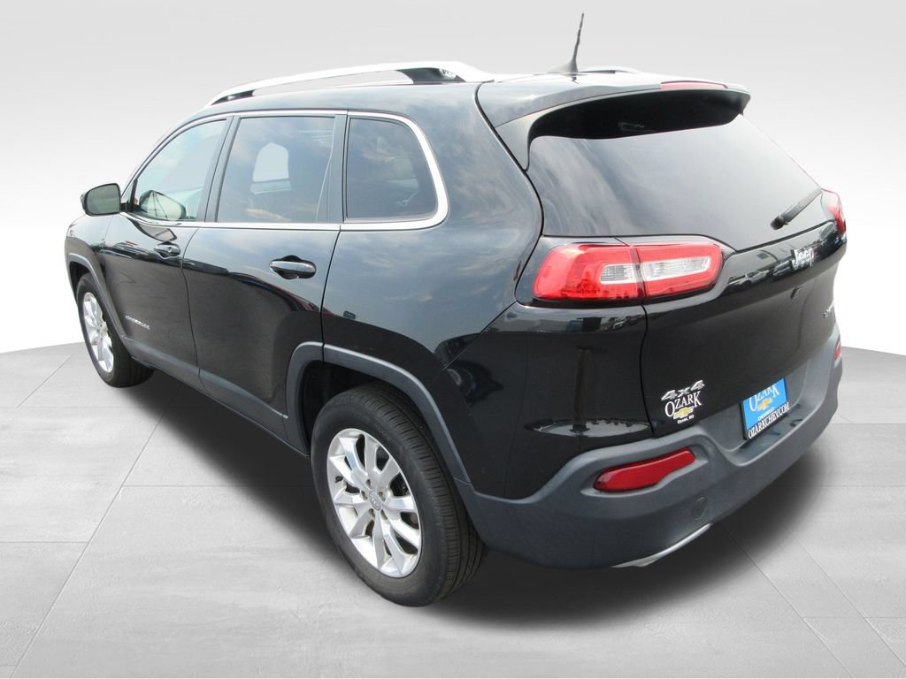 Used 2016 Jeep Cherokee Limited AWD/4WD image 3