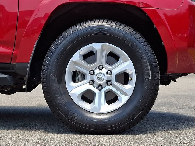 Used 2020 Toyota 4Runner SR5 AWD/4WD image 8