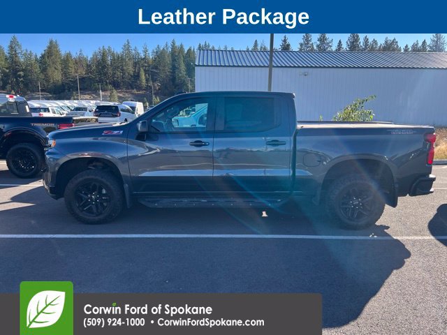 Used 2021 Chevrolet Silverado 1500 LT Trail Boss w/ Convenience Package II AWD/4WD image 2