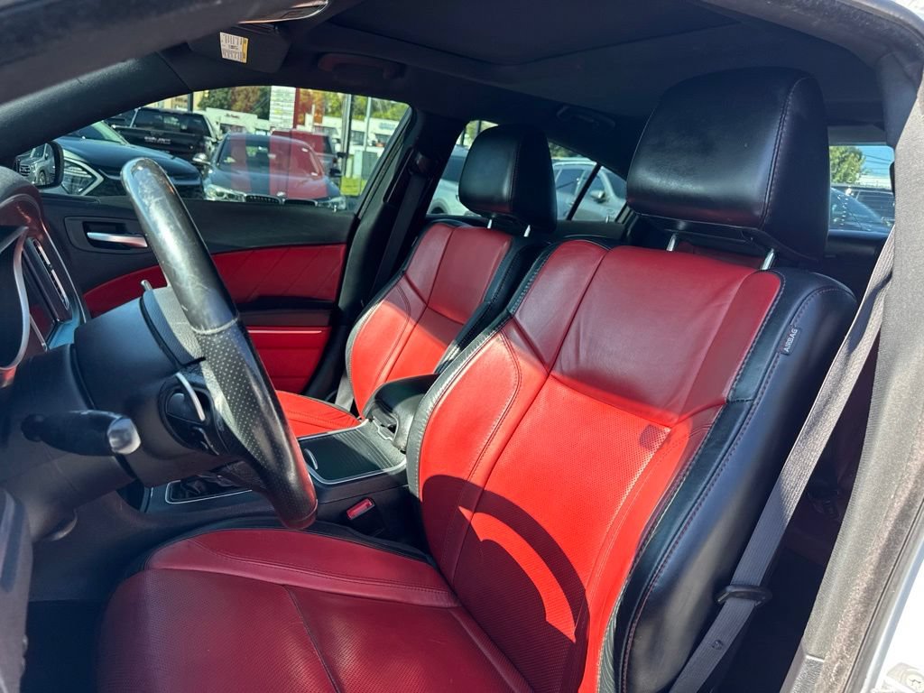 Used 2016 Dodge Charger SXT w/ Plus Group RWD image 13