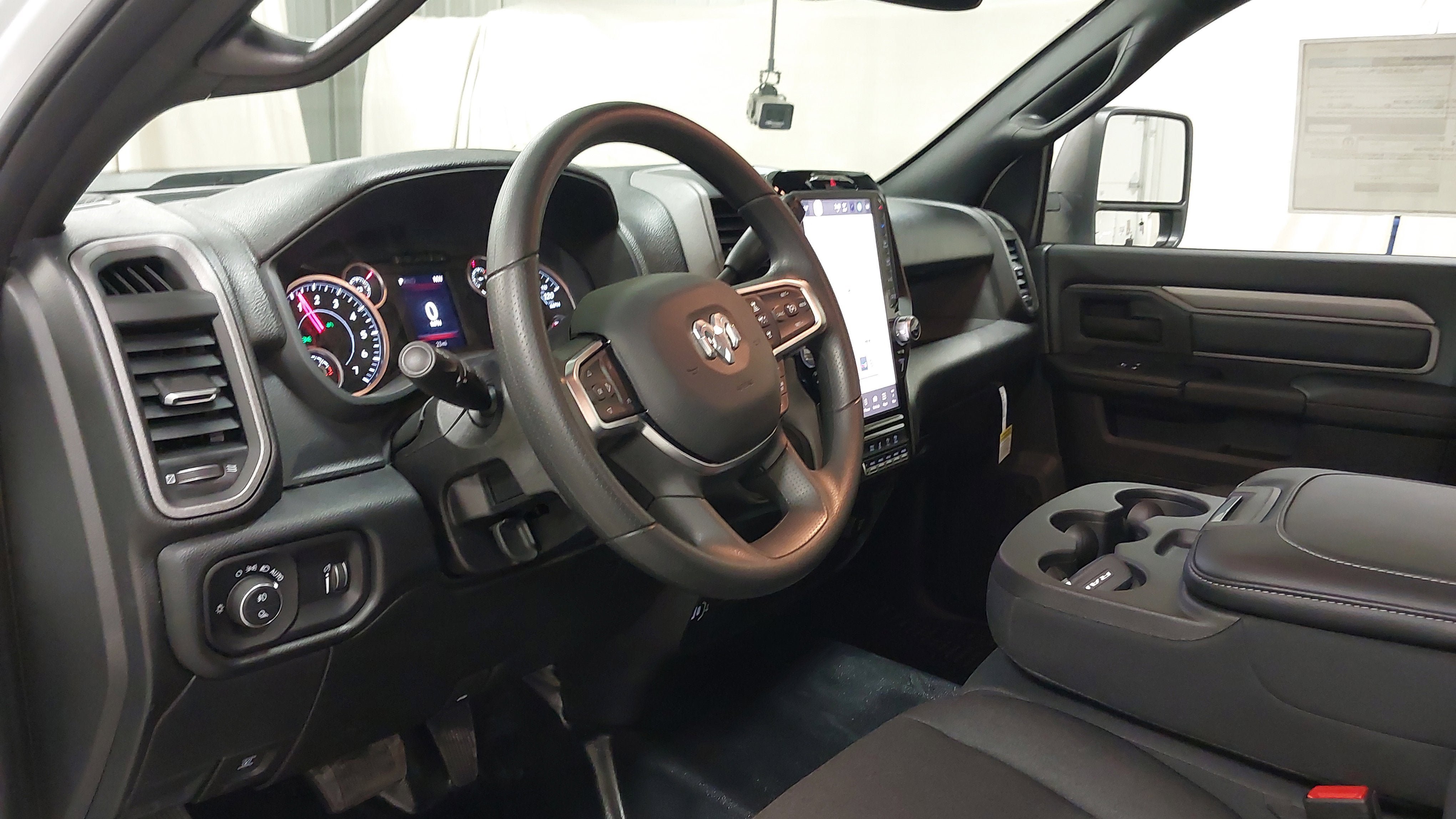 New 2026 RAM 2500 Tradesman AWD/4WD image 17