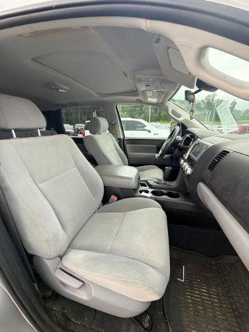 Used 2022 Toyota Sequoia SR5 AWD/4WD image 38