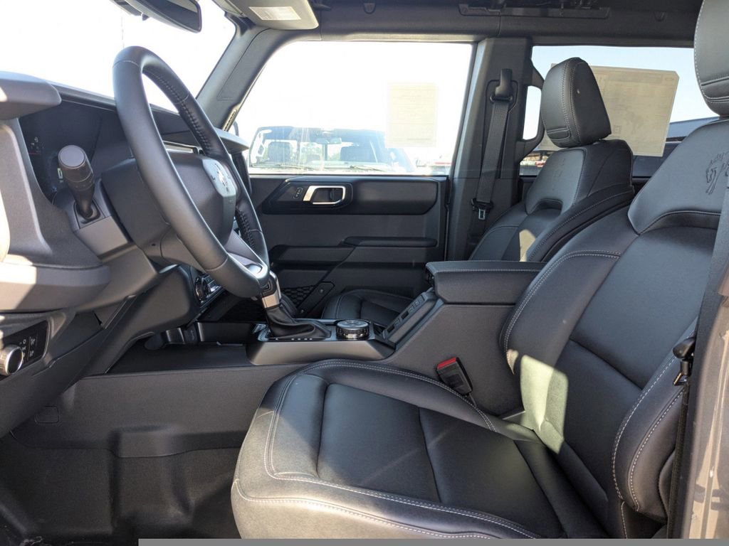 New 2025 Ford Bronco Badlands image 14