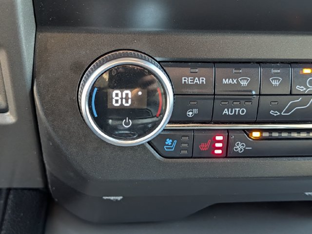 Used 2020 Ford Expedition Max XLT w/ Equipment Group 202A AWD/4WD image 17