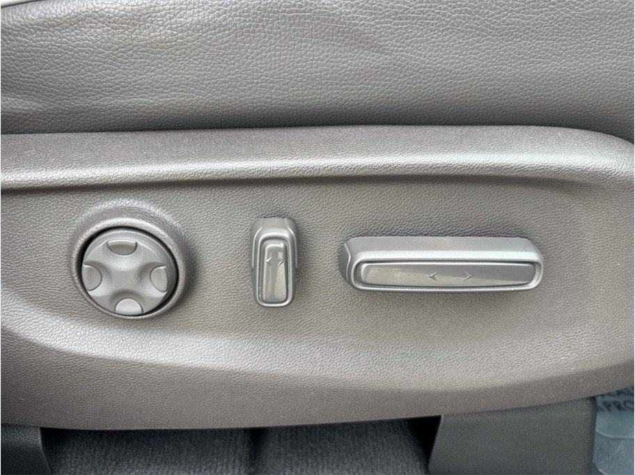 Used 2023 Honda Odyssey Elite image 47