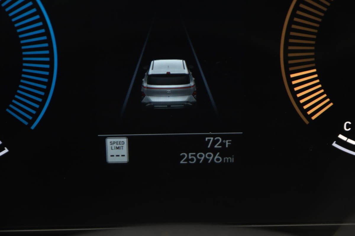 Used 2024 Hyundai Kona SEL FWD image 33