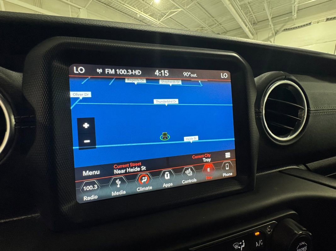 Used 2018 Jeep Wrangler Unlimited Sahara image 20