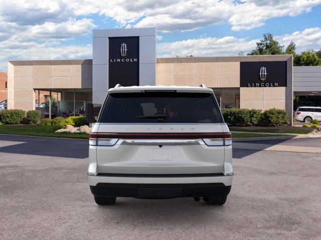 New 2024 Lincoln Navigator L Reserve AWD/4WD image 6