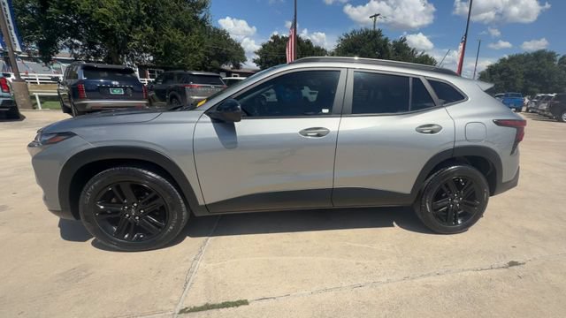 Used 2024 Chevrolet Trax ACTIV w/ Driver Confidence Package FWD image 5