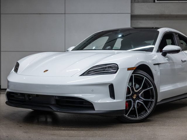 New 2025 Porsche Taycan 4S AWD/4WD image 17