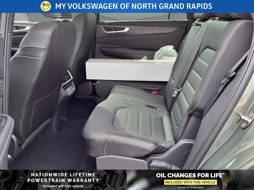 New 2026 Volkswagen Atlas Cross Sport SEL R-Line image 12