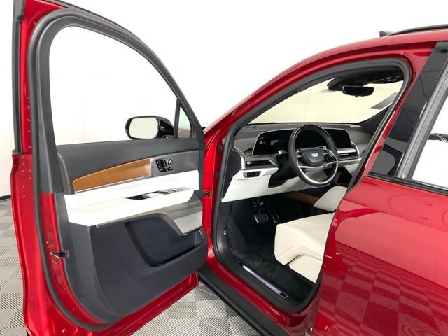 New 2026 Cadillac Vistiq Sport w/ LPO, Floor Liner Package image 23