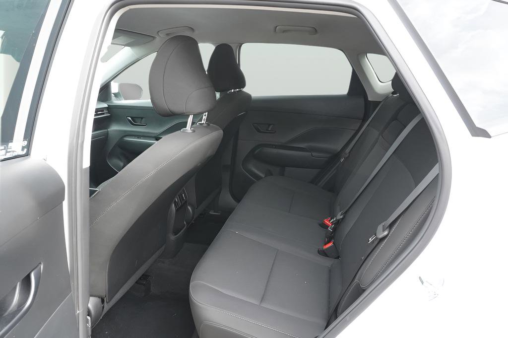 Used 2025 Hyundai Kona SEL image 7