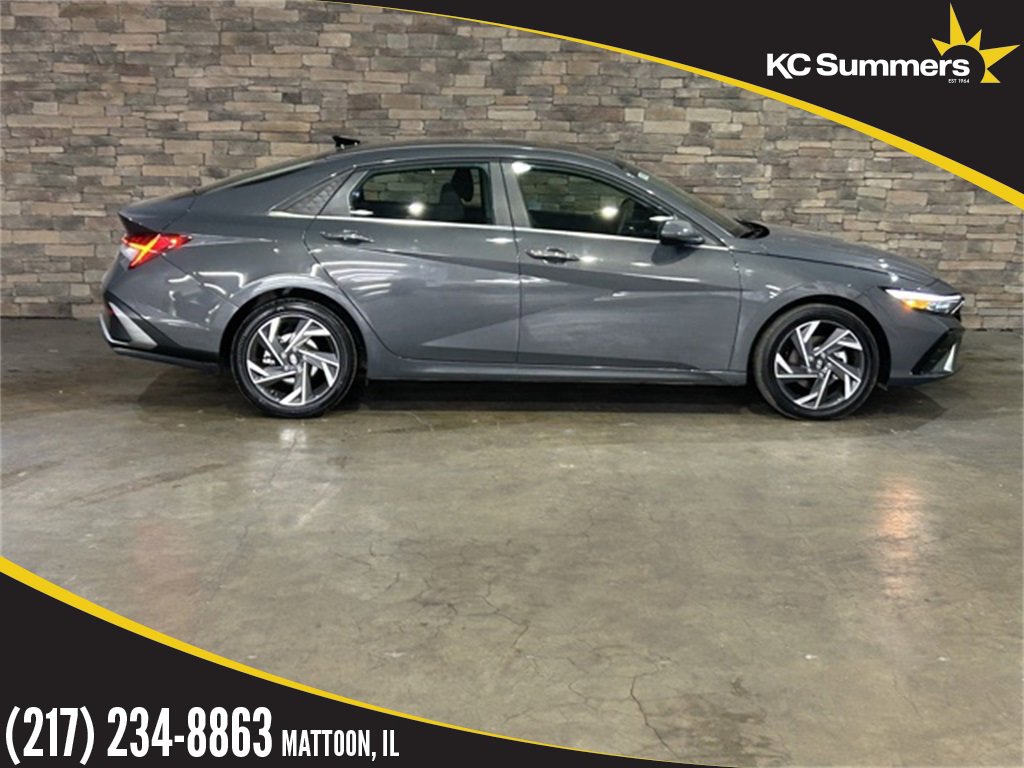 New 2025 Hyundai Elantra SEL