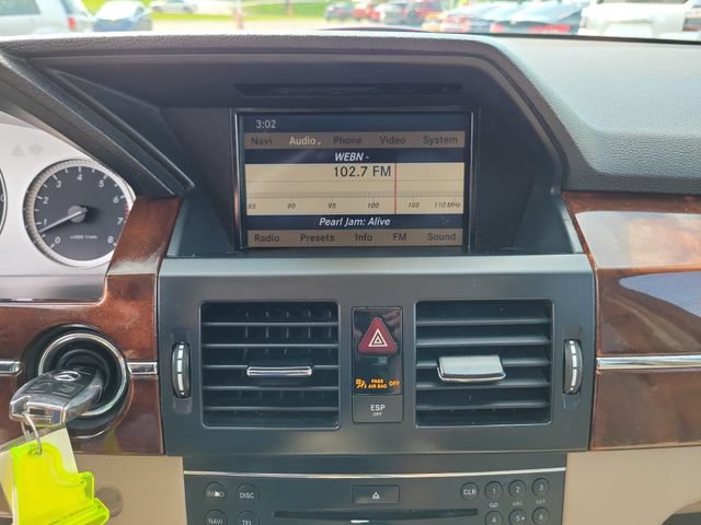 Used 2010 Mercedes-Benz GLK 350 4MATIC image 16