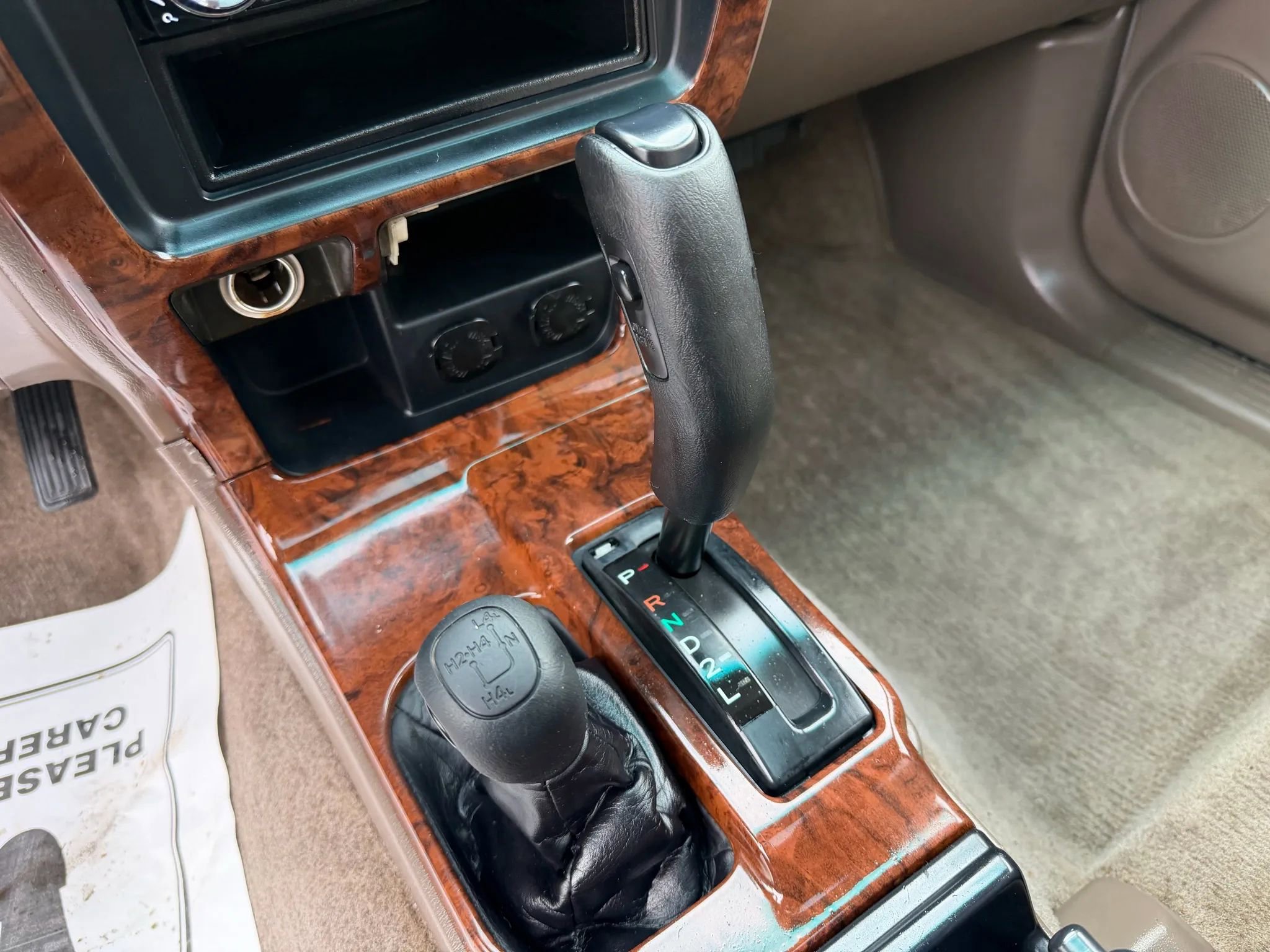 Used 2000 Toyota 4Runner Limited image 20