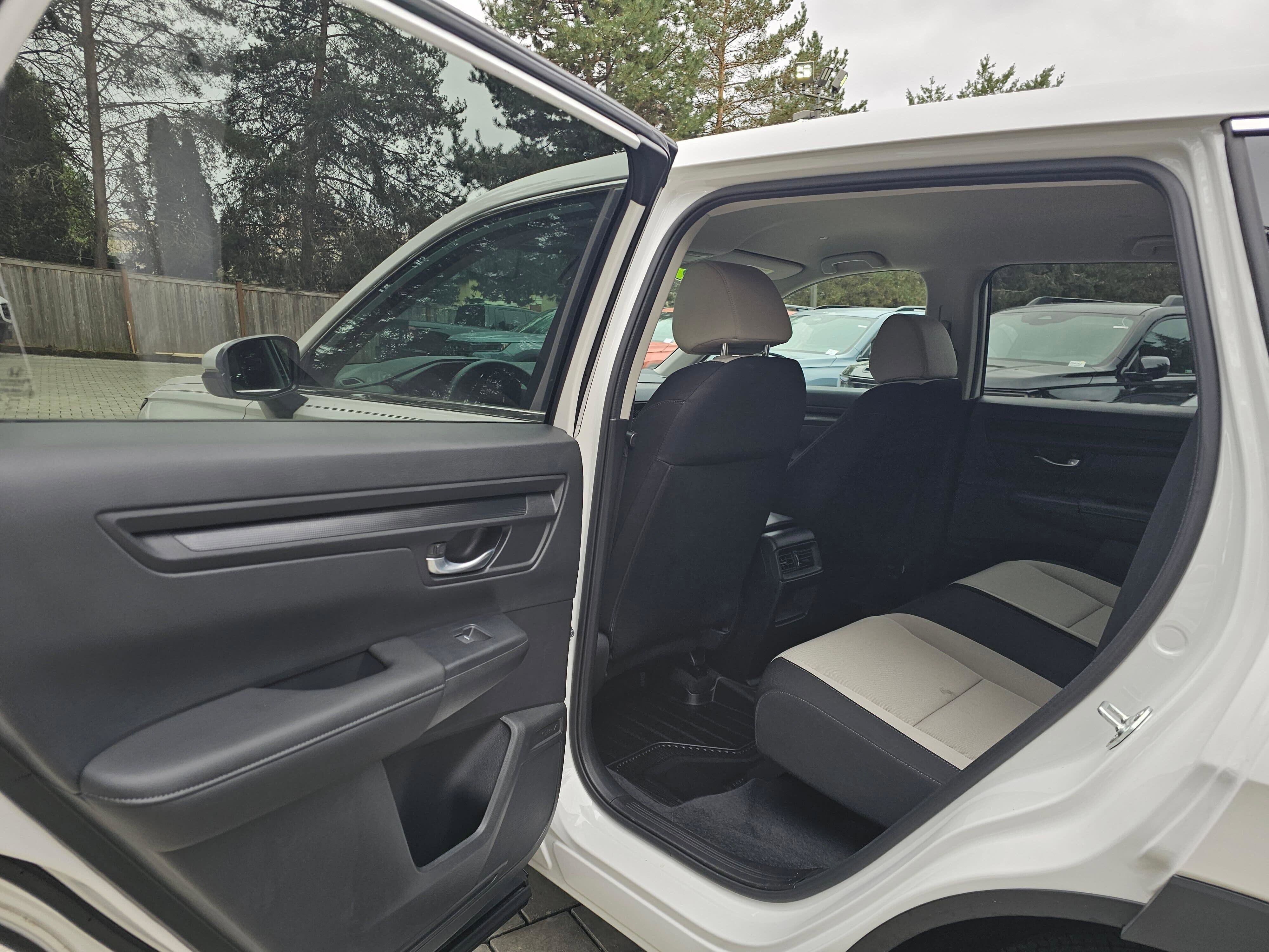 Certified 2025 Honda CR-V LX image 15