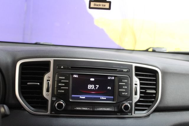 Used 2018 Kia Sportage LX AWD/4WD image 18