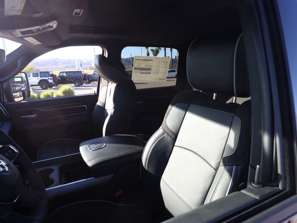 New 2026 RAM 3500 Laramie w/ Max Tow Package AWD/4WD image 15