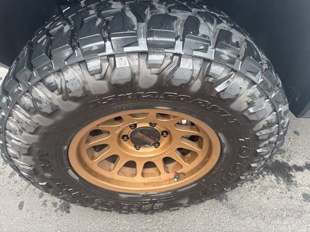 Used 2024 Chevrolet Colorado ZR2 w/ Technology Package image 20