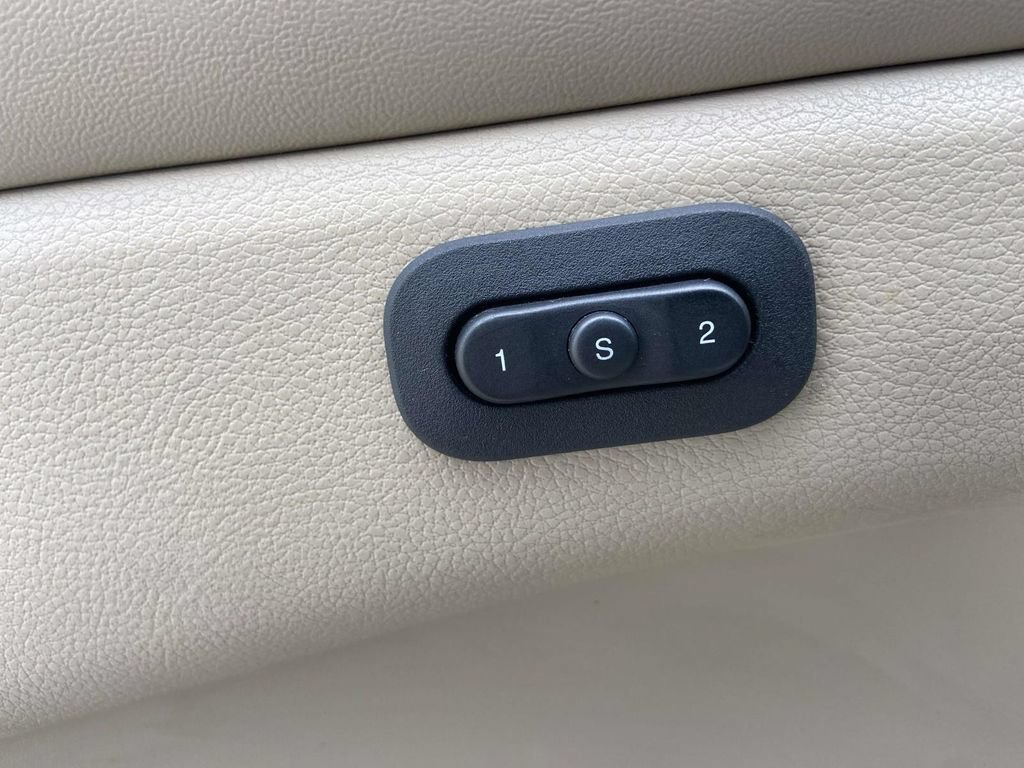 Used 2016 Jeep Grand Cherokee Limited AWD/4WD image 20