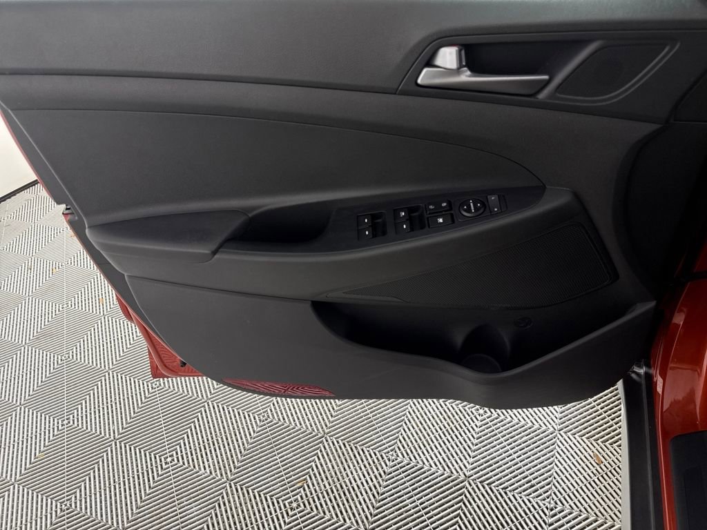 Used 2017 Hyundai Tucson SE image 9