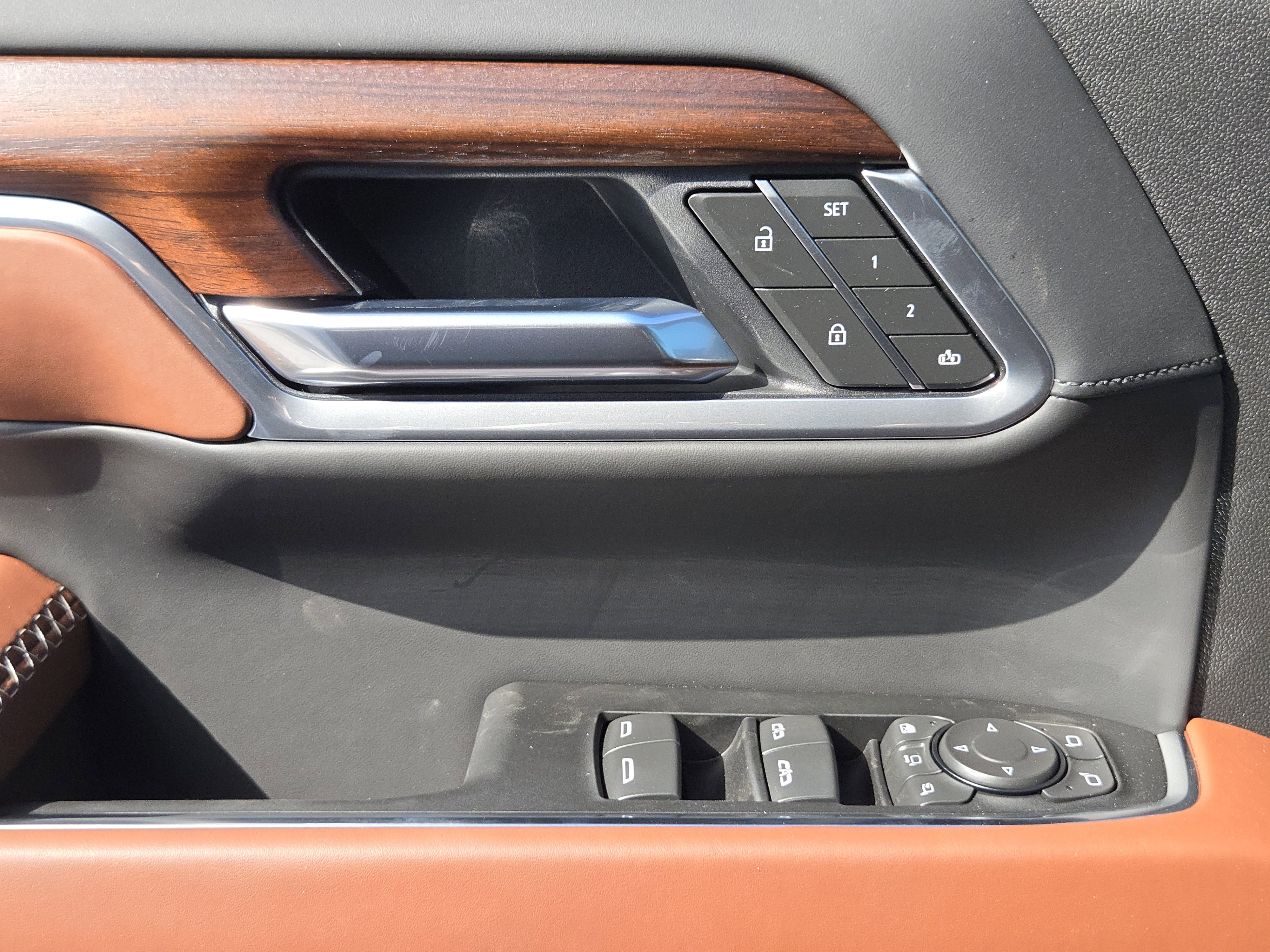 New 2026 GMC Sierra 2500 Denali Ultimate image 17