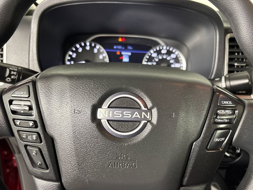 Used 2023 Nissan Frontier SV image 14