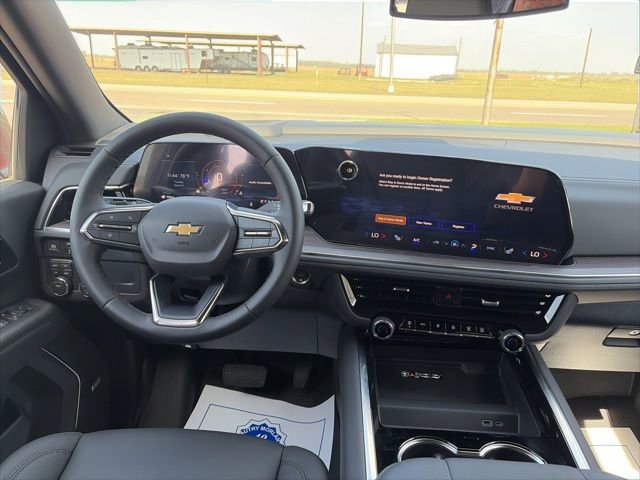 New 2026 Chevrolet Suburban LT image 14