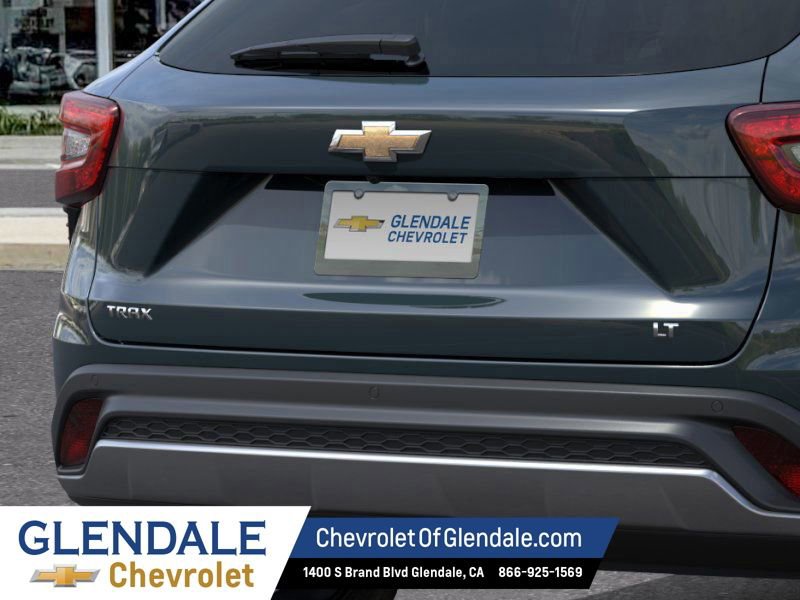 New 2026 Chevrolet Trax LT w/ Driver Confidence Package image 14