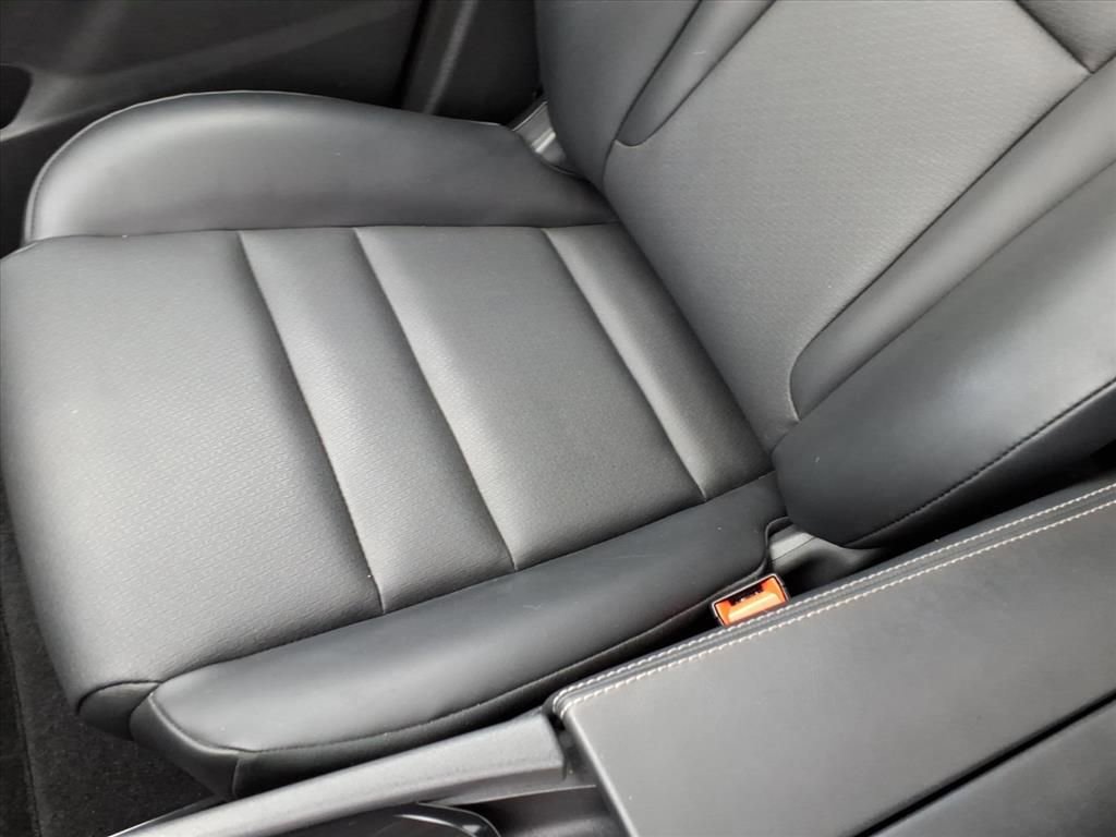 Used 2023 Nissan Rogue SV w/ SV Premium Package image 30