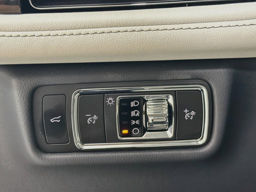 Used 2026 Lincoln Aviator 2WD image 10