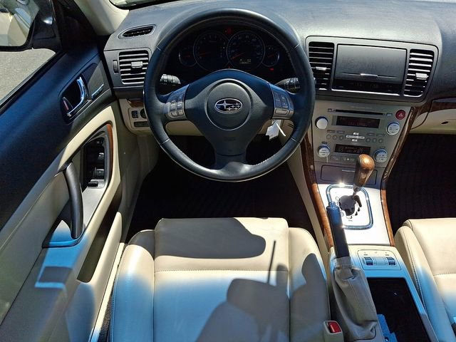 Used 2009 Subaru Outback 2.5i Limited AWD/4WD image 11