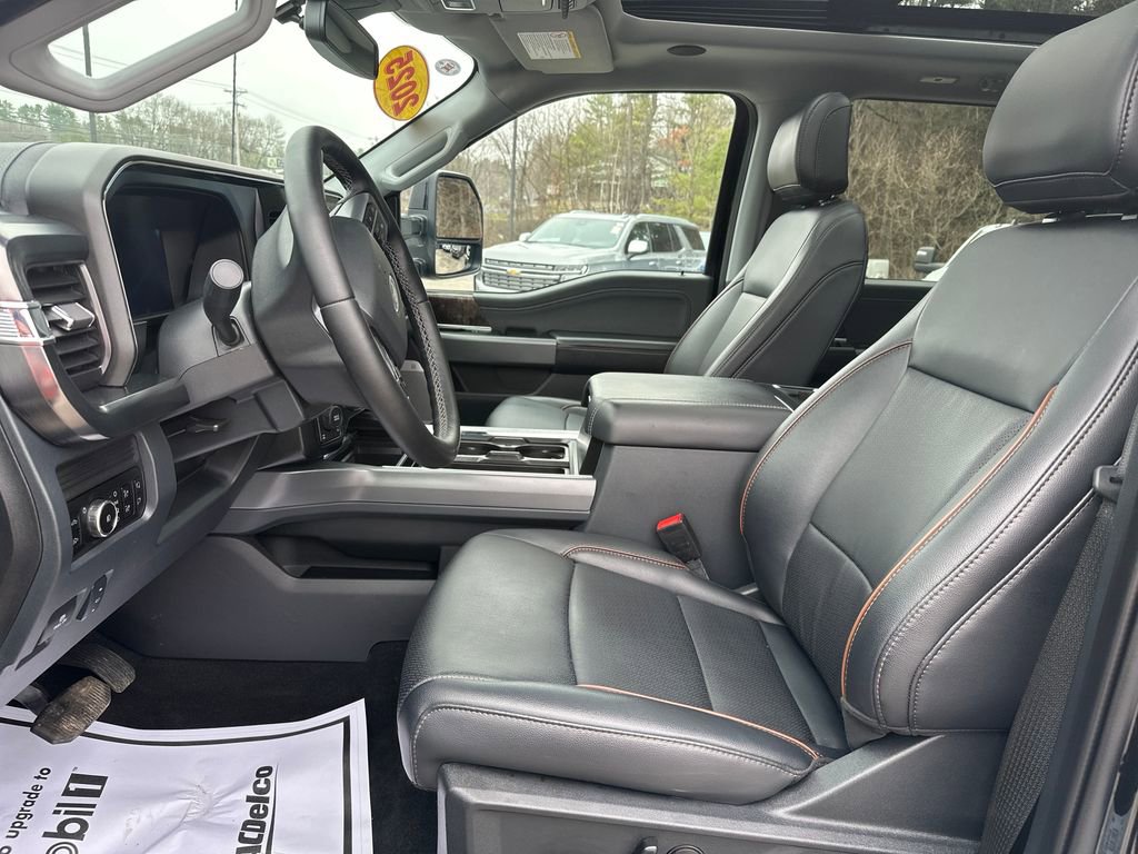 Used 2025 Ford F250 Lariat w/ Lariat Ultimate Package image 9