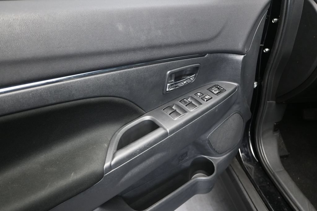 Used 2022 Mitsubishi Outlander Sport LE AWD/4WD image 11