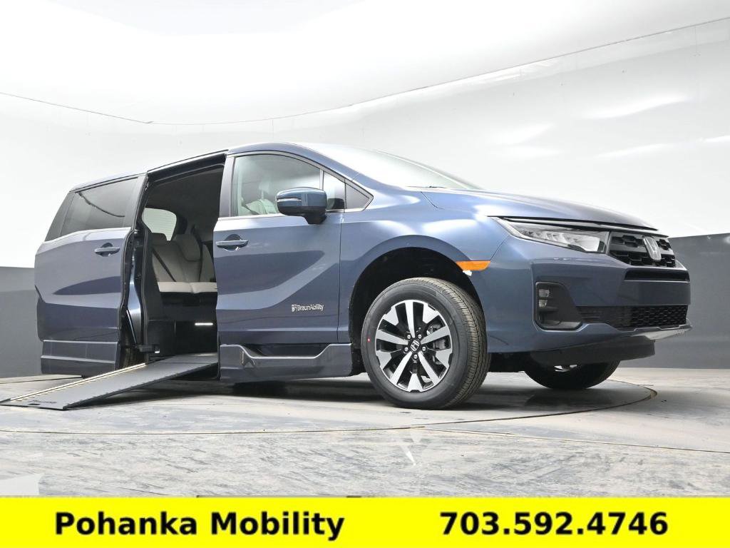 Used 2026 Honda Odyssey EX-L image 11