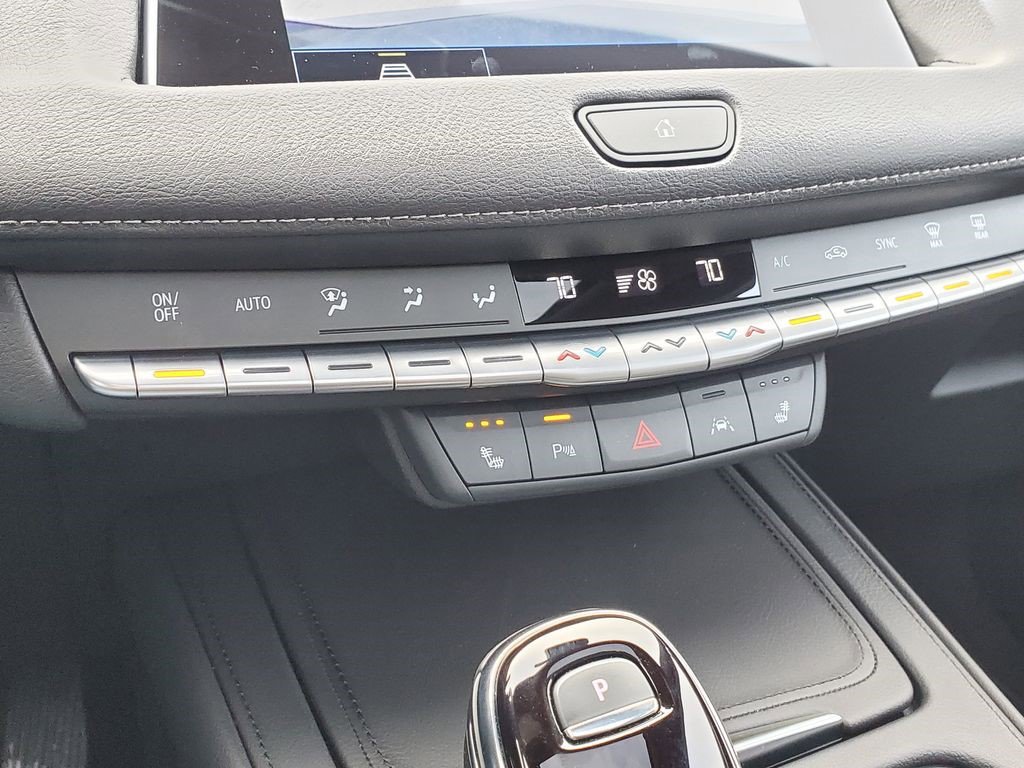 Certified 2023 Cadillac XT4 Premium Luxury w/ Cold Weather Package image 29