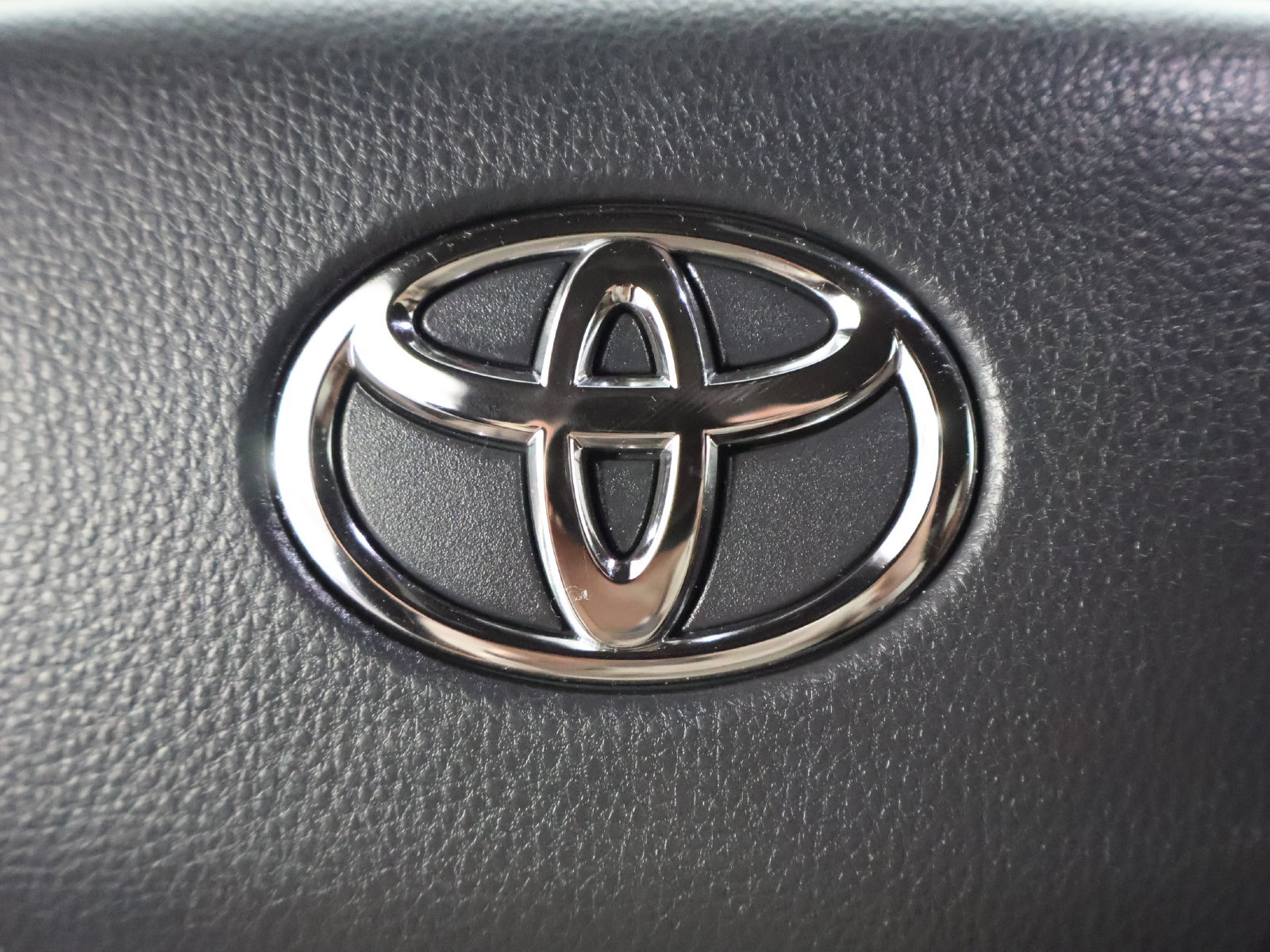 Used 2025 Toyota Tundra 1794 Edition AWD/4WD image 36