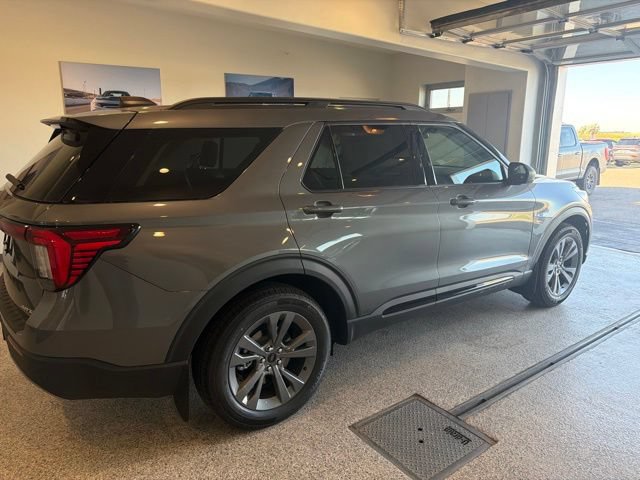 New 2026 Ford Explorer Active w/ Active Comfort Package AWD/4WD image 5