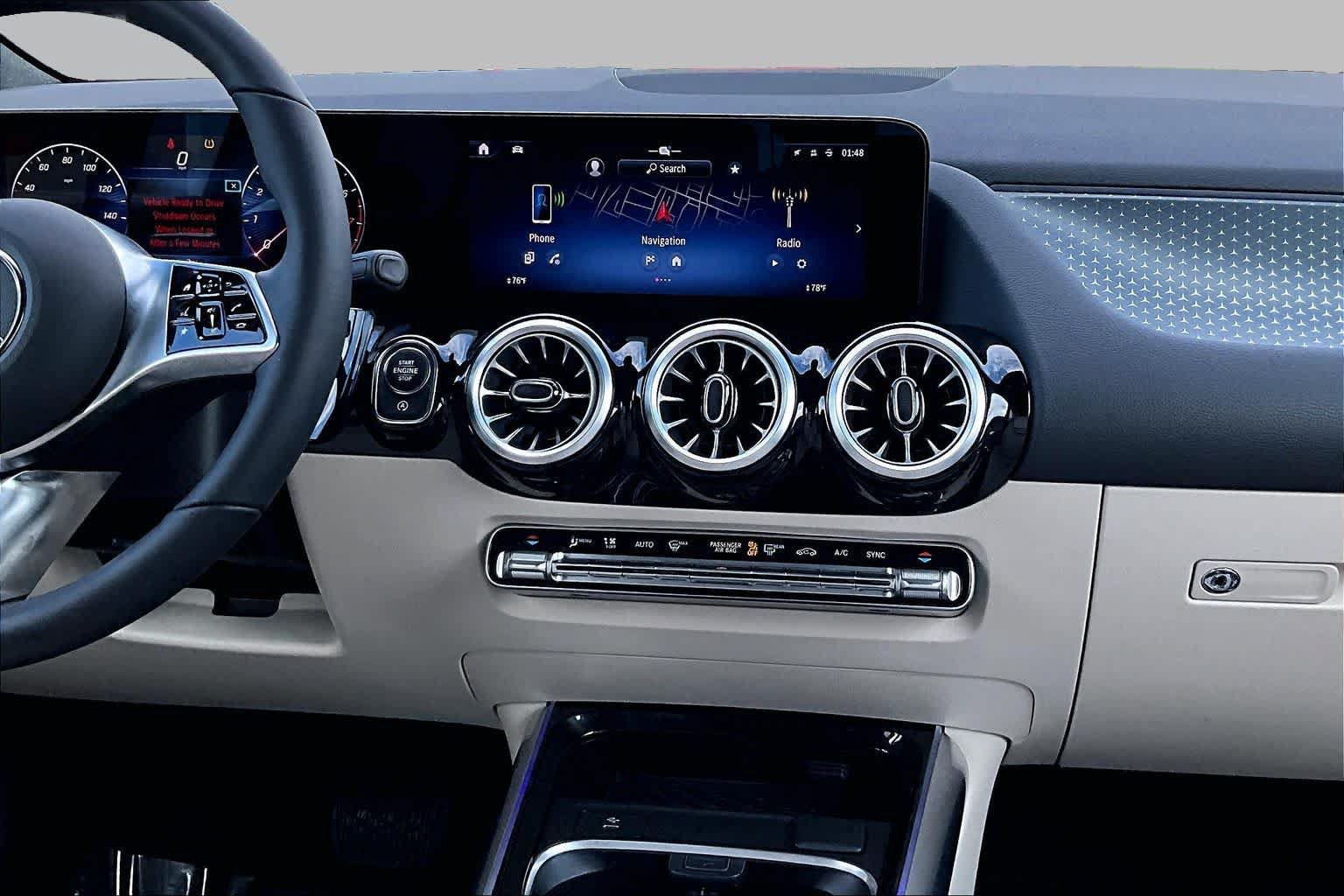Used 2025 Mercedes-Benz GLA 250 4MATIC image 7