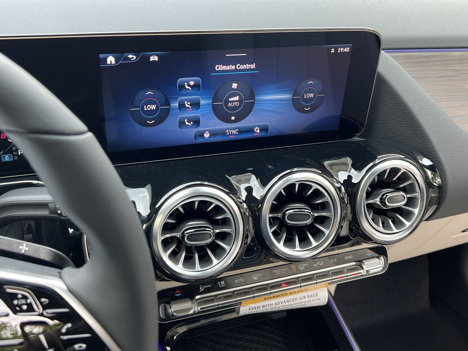 New 2026 Mercedes-Benz GLA 250 4MATIC image 26
