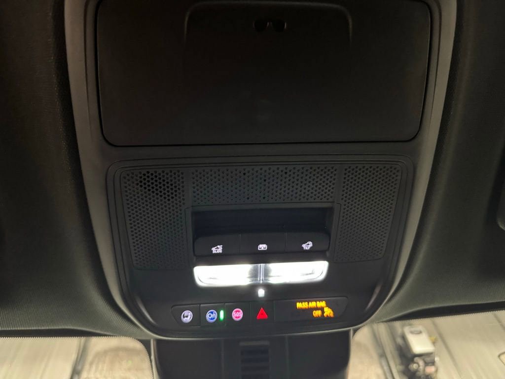 New 2026 Buick Enclave Sport Touring w/ Power Package FWD image 28