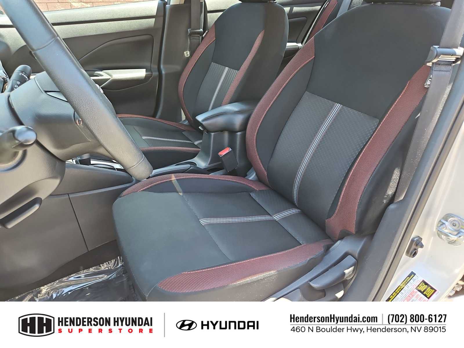 Used 2024 Nissan Versa SR FWD image 16
