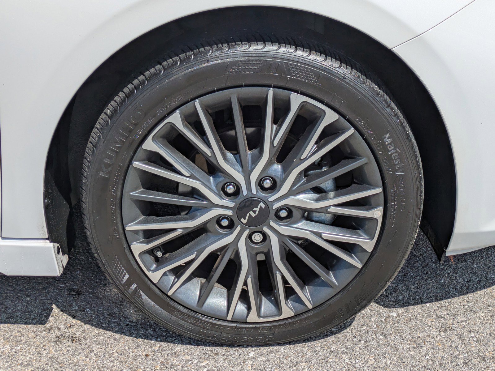 Certified 2024 Kia Forte GT-Line image 9