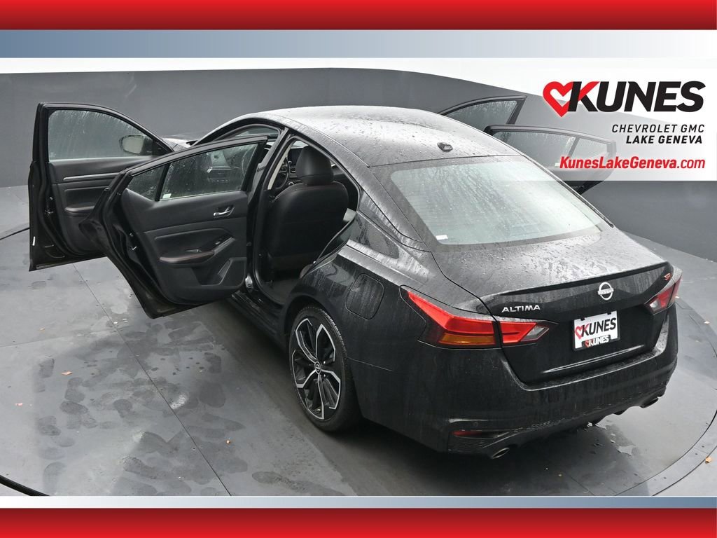 Used 2024 Nissan Altima 2.5 SR FWD image 52
