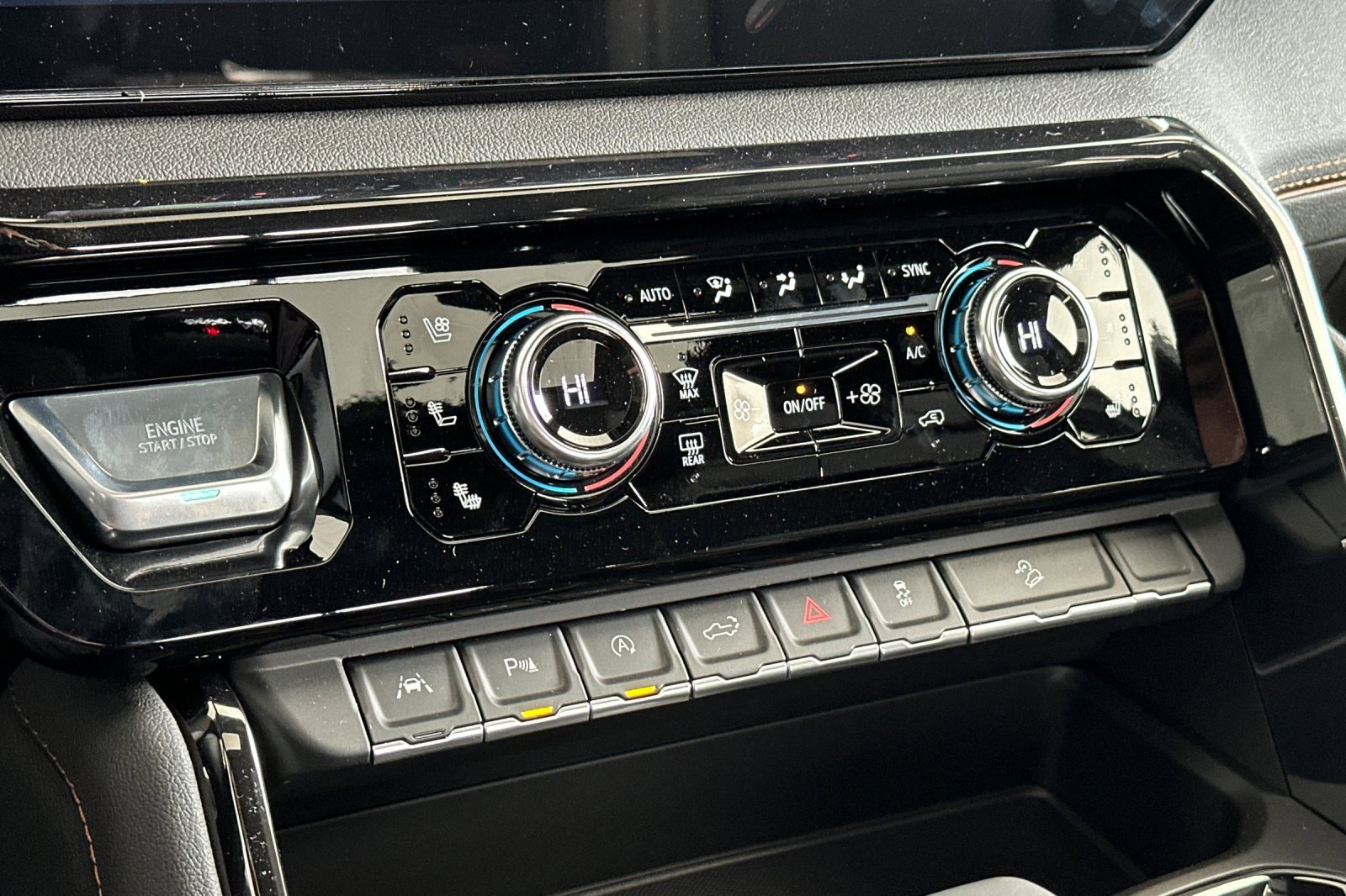 New 2026 GMC Sierra 1500 AT4 w/ Technology Package image 21