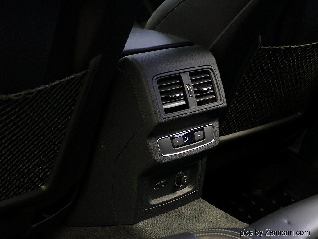 Used 2023 Audi SQ5 Premium Plus w/ Premium Plus Package AWD/4WD image 14