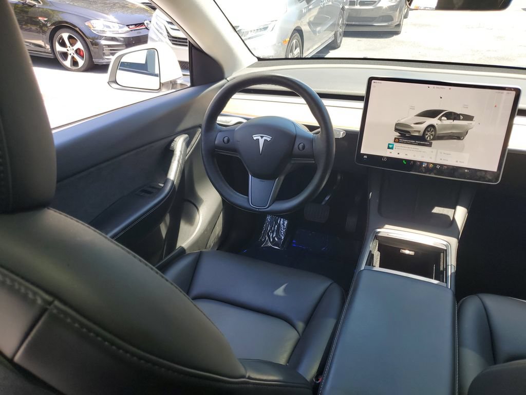 Used 2022 Tesla Model Y Long Range AWD/4WD image 14