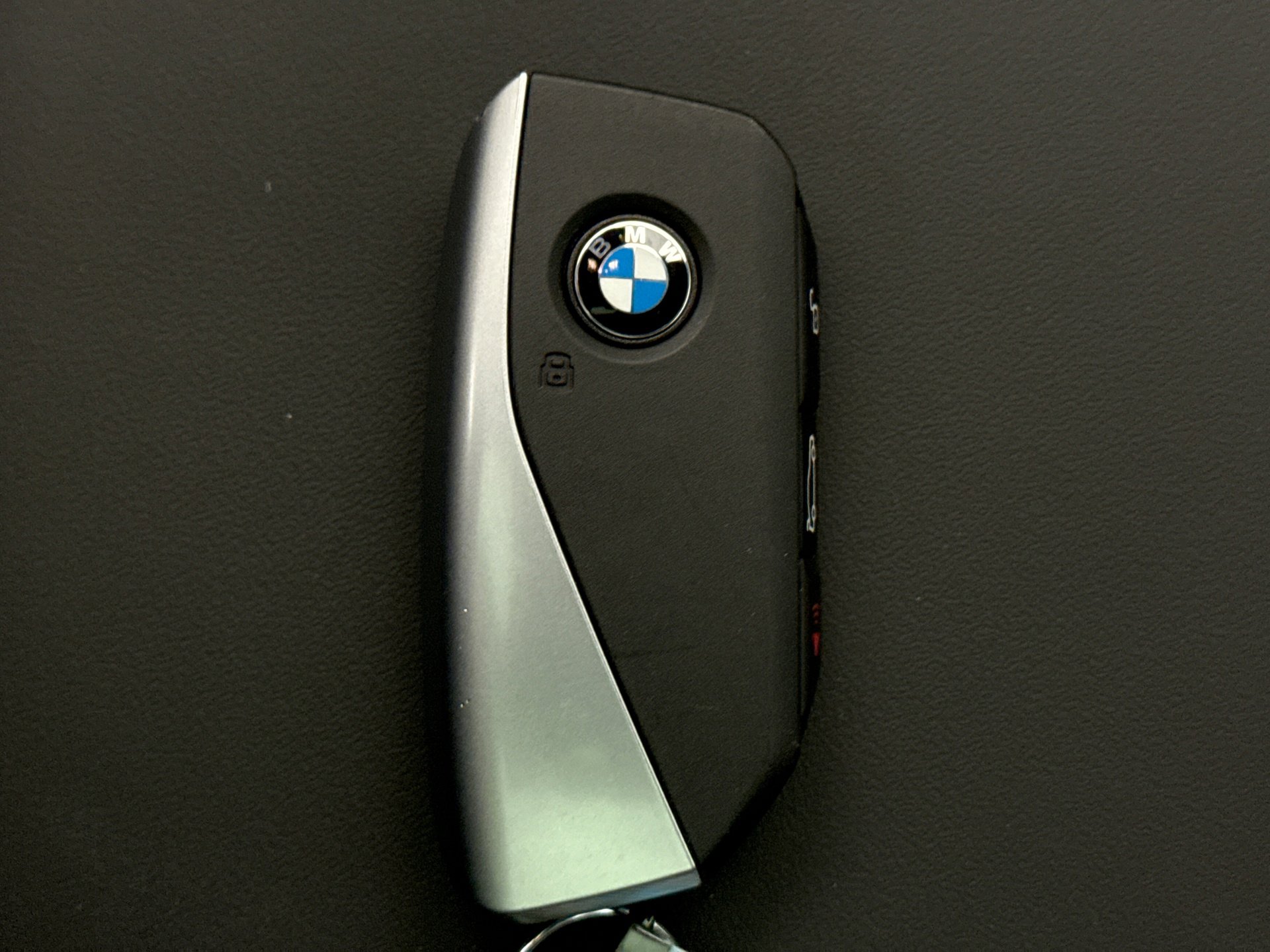 Used 2025 BMW X3 xDrive30i image 10